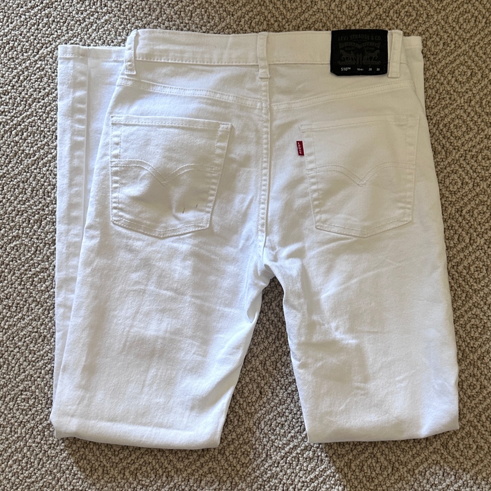Boys Levi’s white denim jeans
